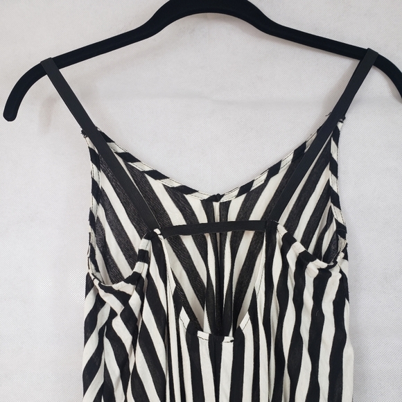 Striped Tanktop - PRICE FIRM. - Picture 3 of 4